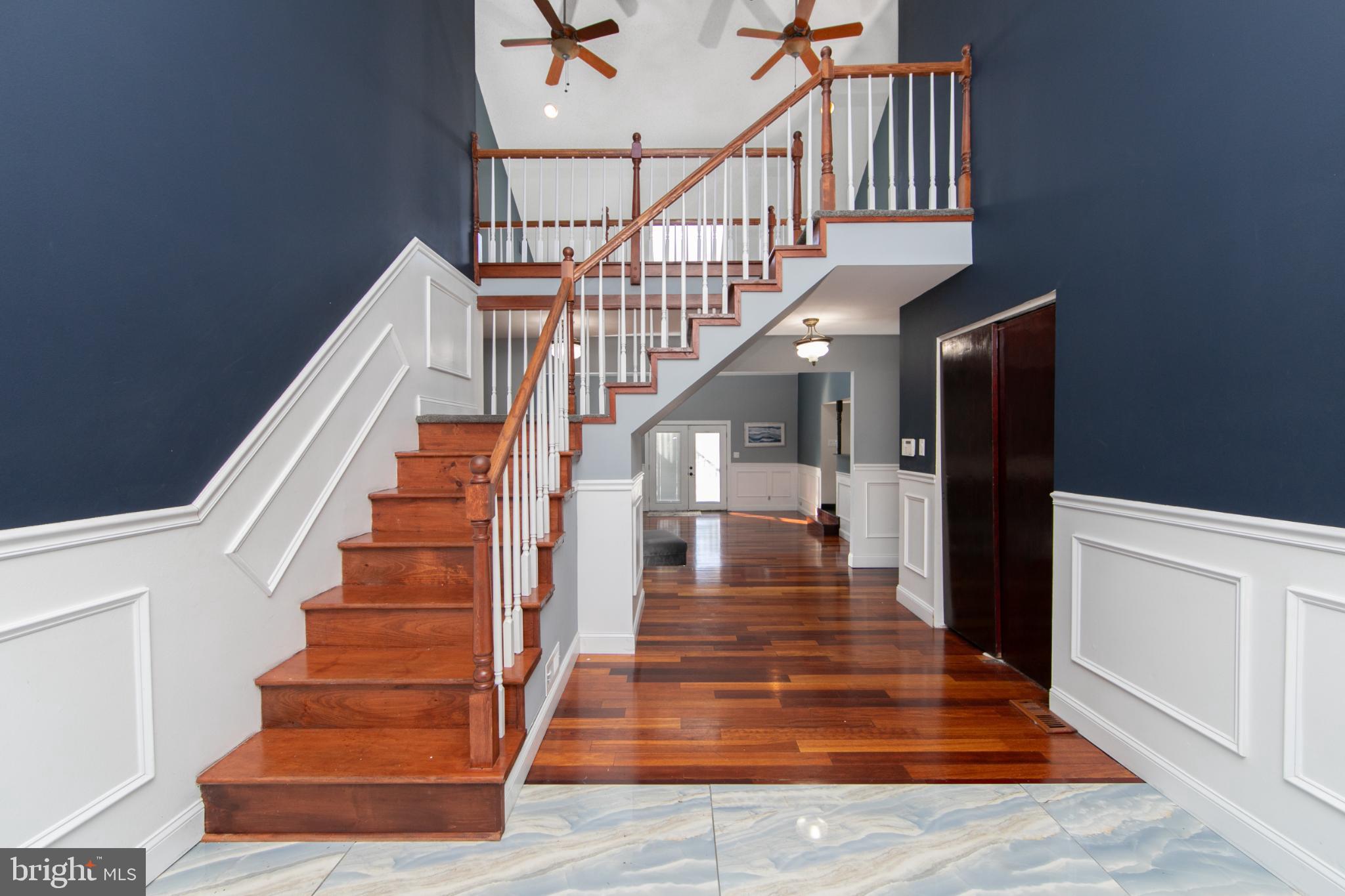 220 Landing Road Blackwood, NJ 08012 - Photo 18 of 63 Elegant foyer with stunning staircase.