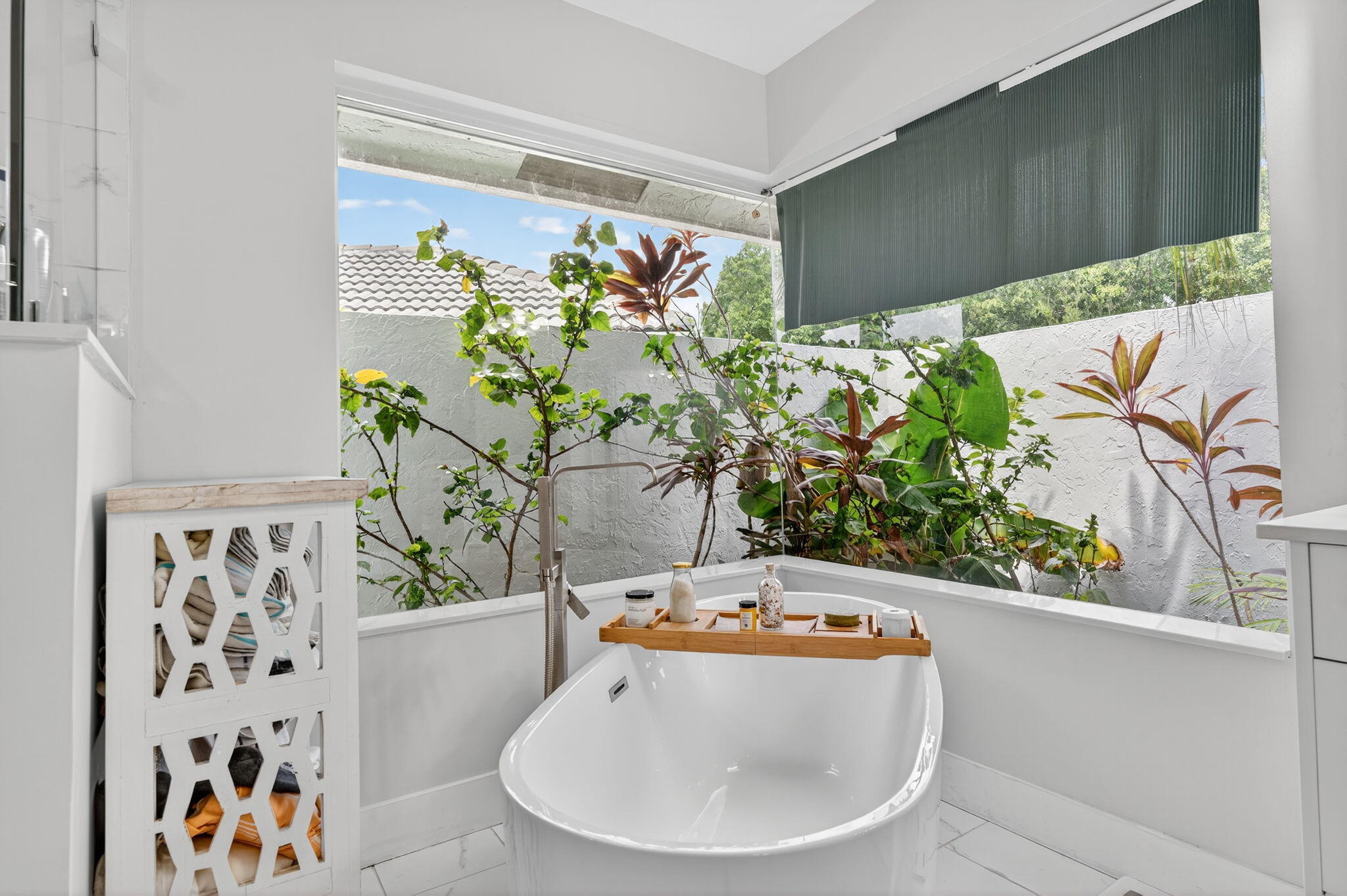 10738 Santa Rosa Drive Boca Raton, FL 33498 - Photo 32 of 106 30-web-or-mls-029_DSC09769