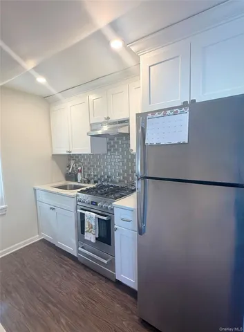 $2,200 | 130 Clinton Avenue, Unit 3, New Rochelle, NY 10801