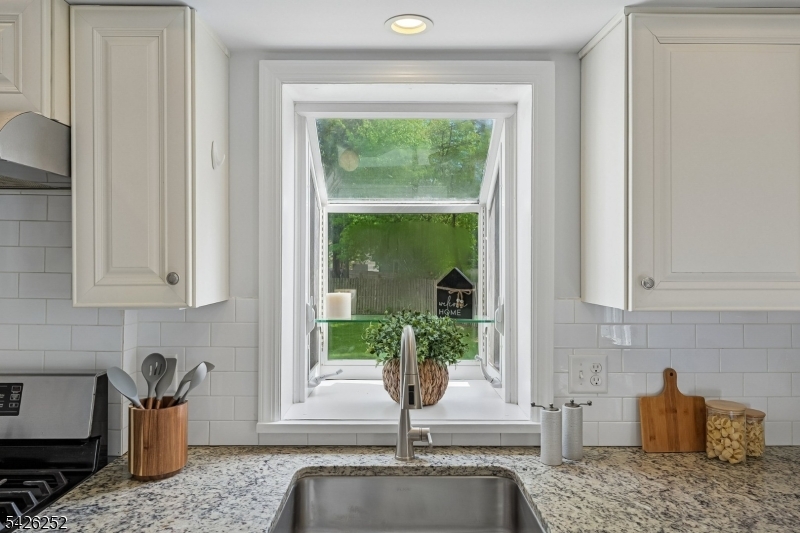 145 Bryant Avenue Springfield, NJ 07081 - Photo 13 of 38