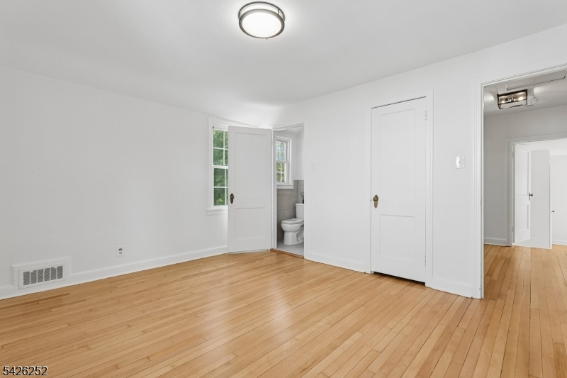 145 Bryant Avenue Springfield, NJ 07081 - Photo 22 of 38