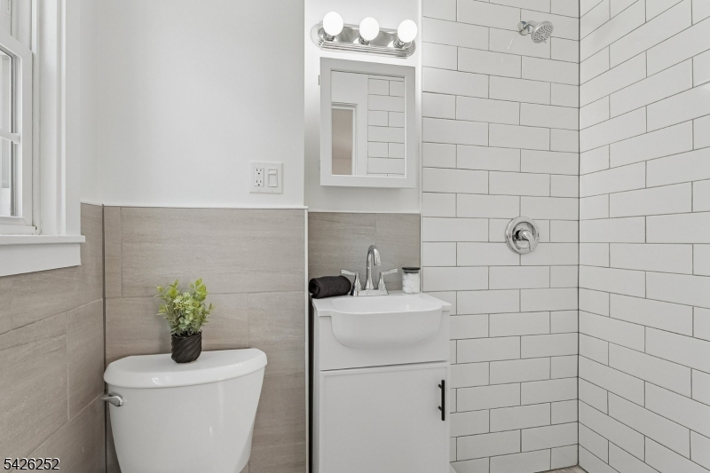 145 Bryant Avenue Springfield, NJ 07081 - Photo 23 of 38