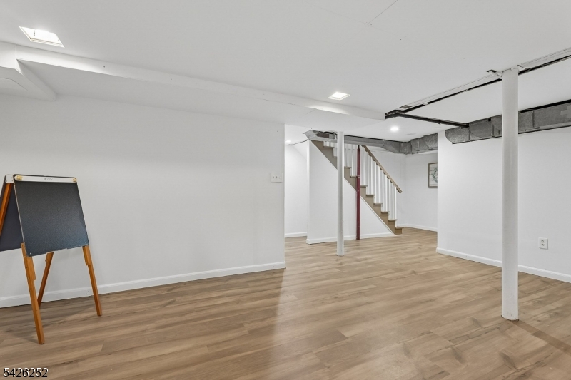 145 Bryant Avenue Springfield, NJ 07081 - Photo 27 of 38