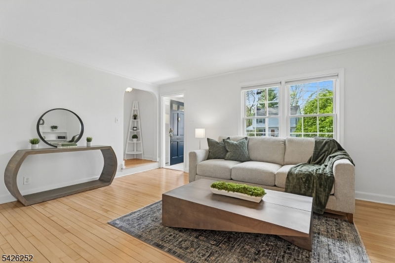 145 Bryant Avenue Springfield, NJ 07081 - Photo 6 of 38