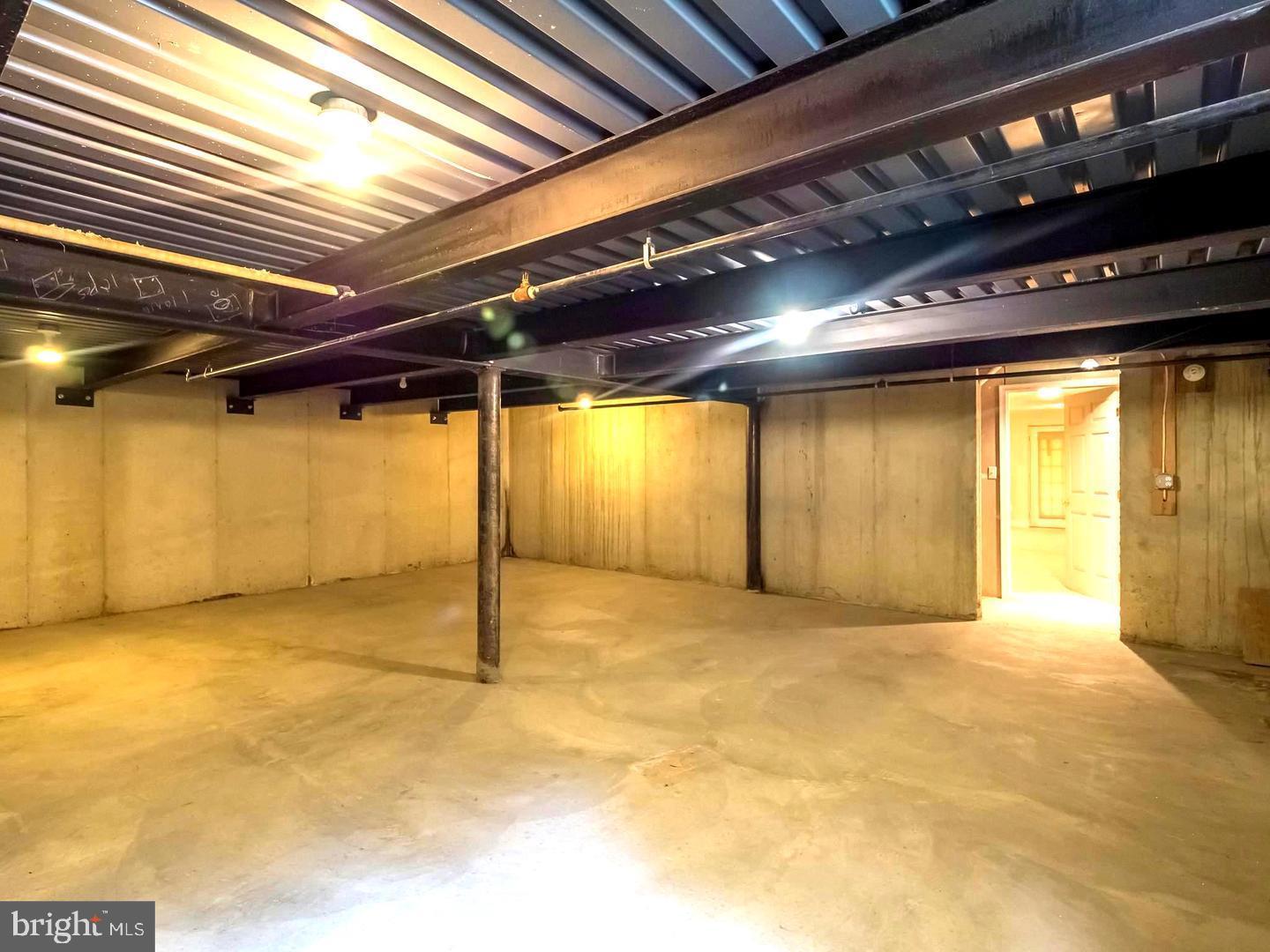 7701 Croom Road Upper Marlboro, MD 20772 - Photo 42 of 46 a view of an empty room