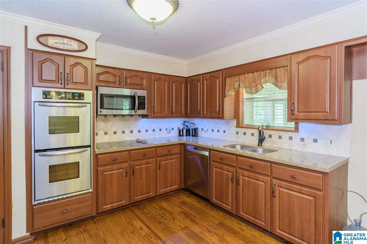 112 Tall Timber Road Alabaster, AL 35007 - Photo 7 of 50