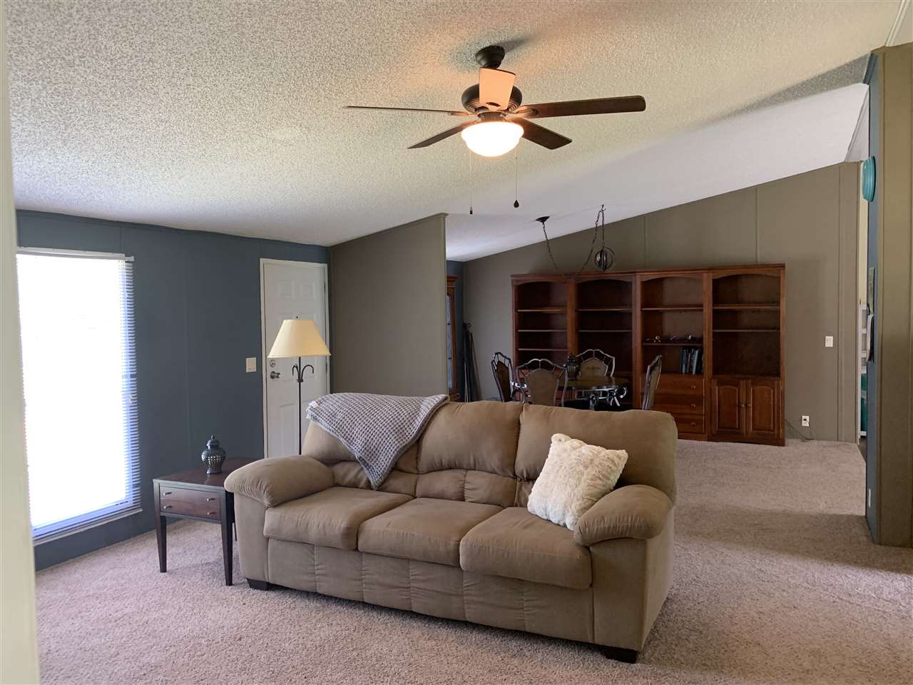 1644 South McElhaney Road Greer, SC 29651 - Photo 3 of 22 Gallery Image 3