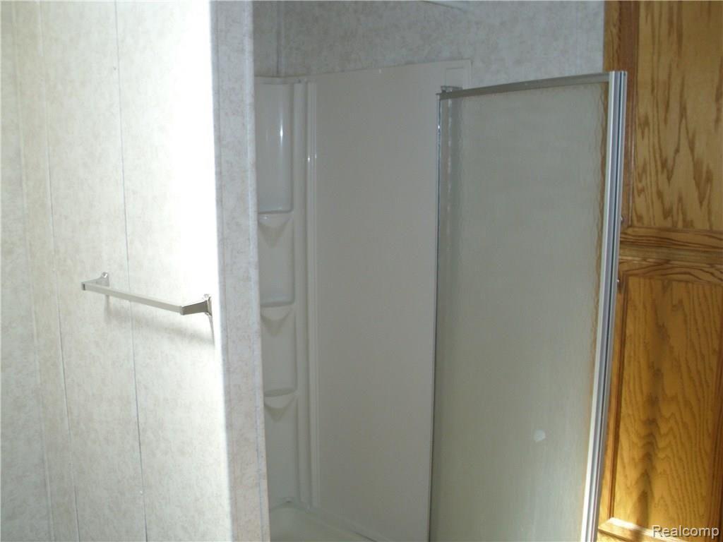 22744 Quinn Road Clinton Township, MI 48035 - Photo 18 of 23