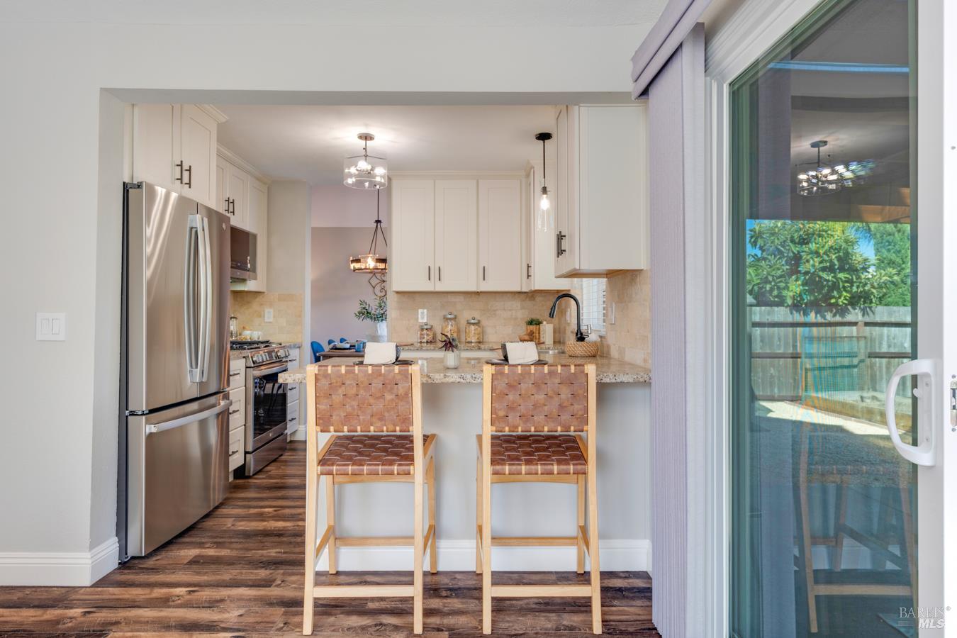 1136 Navarro Street Santa Rosa, CA 95401 - Photo 8 of 41 Gallery Image 8
