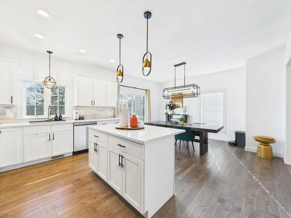 $624,900 | 10 Johnny Mac Way, Unit B, Taunton, MA 02780