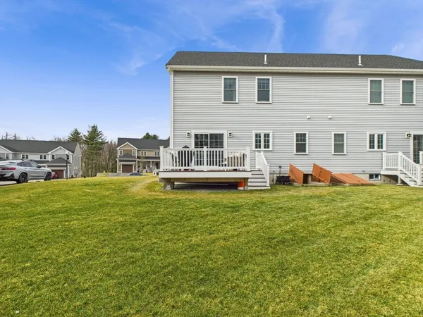 $624,900 | 10 Johnny Mac Way, Unit B, Taunton, MA 02780