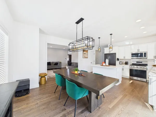 $624,900 | 10 Johnny Mac Way, Unit B, Taunton, MA 02780