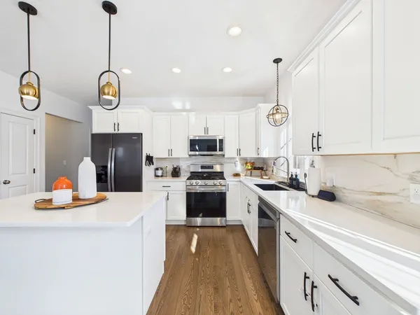 $624,900 | 10 Johnny Mac Way, Unit B, Taunton, MA 02780