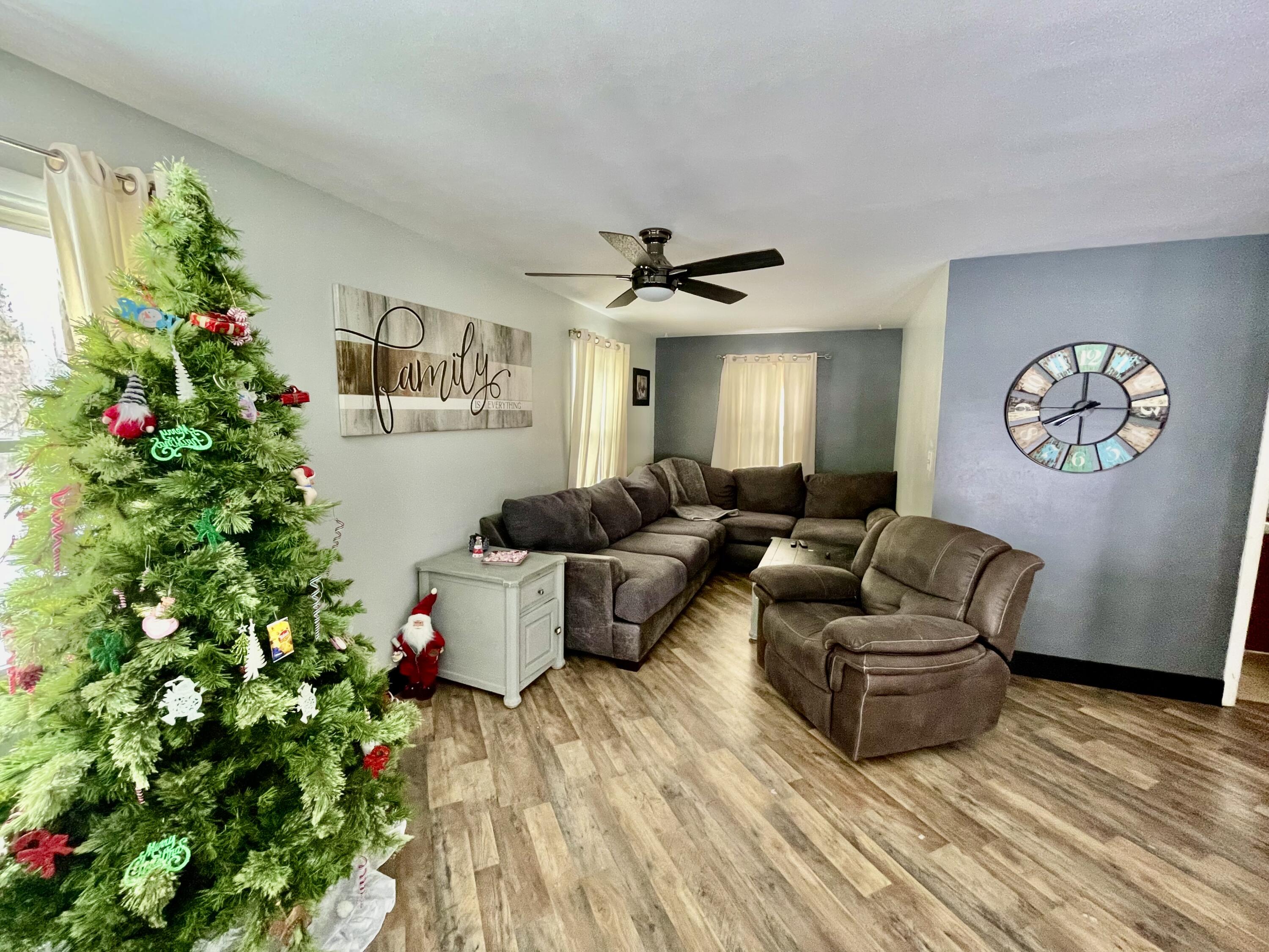 3668 St Mark Street Jackson, MI 49201 - Photo 7 of 22 IMG_1905