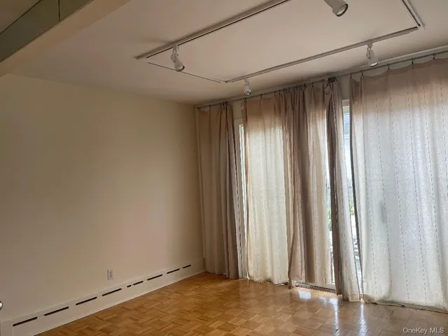 $4,000 | 75 Mohawk Avenue, East Atlantic Beach, NY 11561