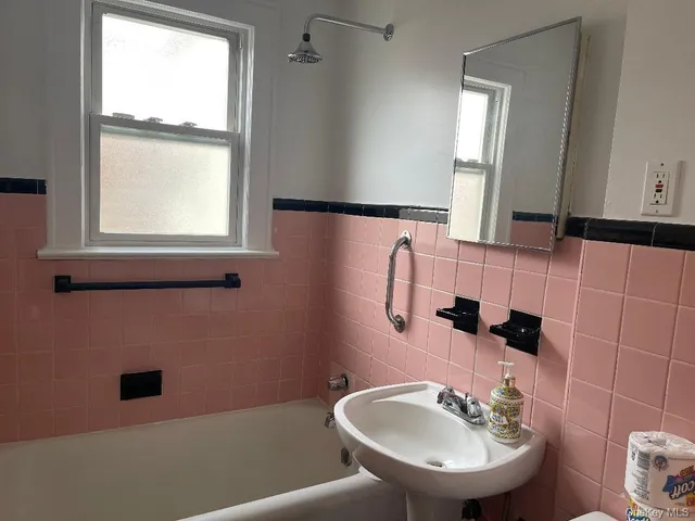 $4,000 | 75 Mohawk Avenue, East Atlantic Beach, NY 11561