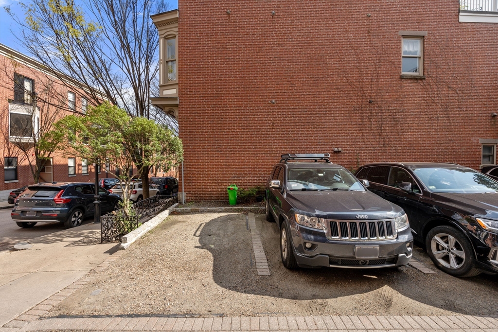 40 Chestnut Street, Unit 2 Boston, MA 02129 - Photo 23 of 26