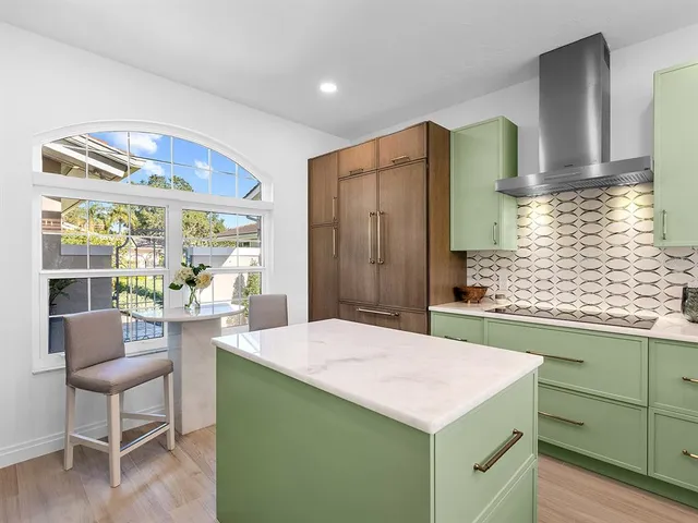 $5,800 | 4022 Penshurst Park, Sarasota, FL 34235