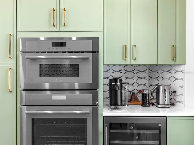 $5,800 | 4022 Penshurst Park, Sarasota, FL 34235