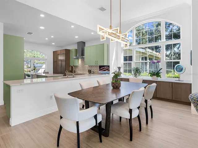 $5,800 | 4022 Penshurst Park, Sarasota, FL 34235