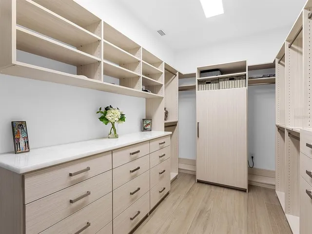 $5,800 | 4022 Penshurst Park, Sarasota, FL 34235