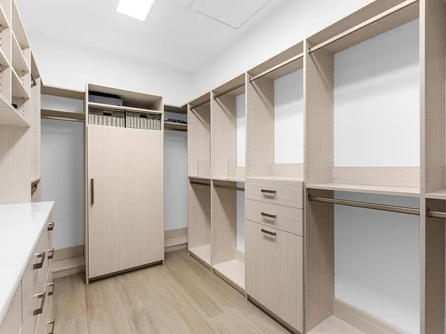 $5,800 | 4022 Penshurst Park, Sarasota, FL 34235