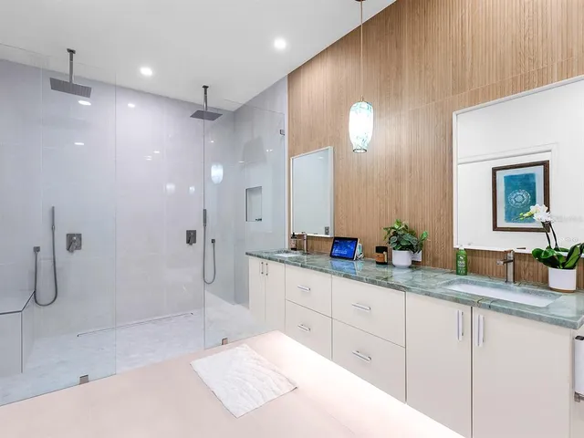 $5,800 | 4022 Penshurst Park, Sarasota, FL 34235