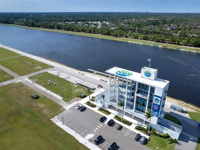 $5,800 | 4022 Penshurst Park, Sarasota, FL 34235