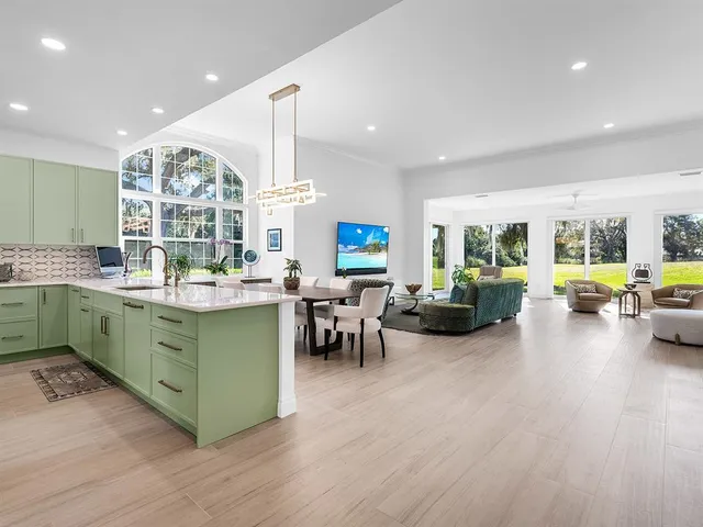 $5,800 | 4022 Penshurst Park, Sarasota, FL 34235