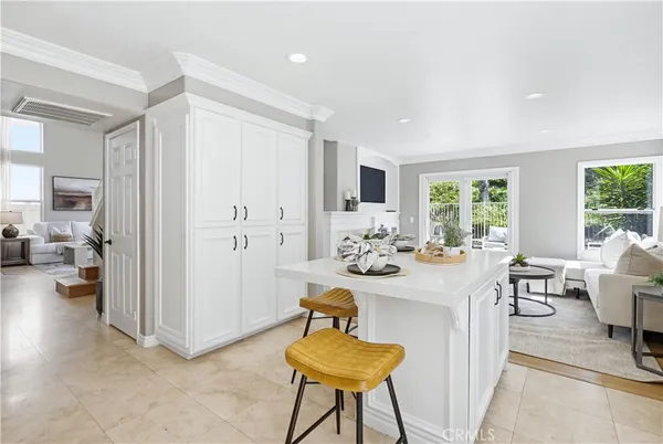 $1,499,900 | 15 Harveston, Mission Viejo, CA 92692