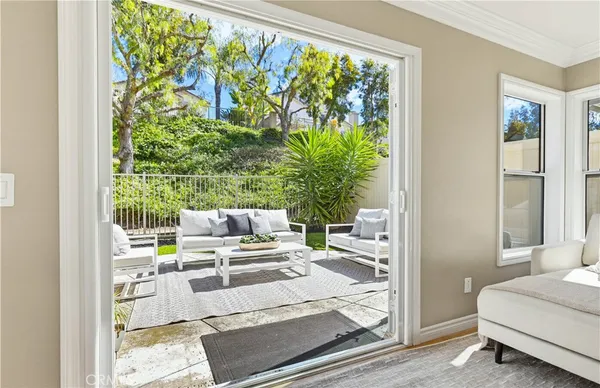 $1,499,900 | 15 Harveston, Mission Viejo, CA 92692