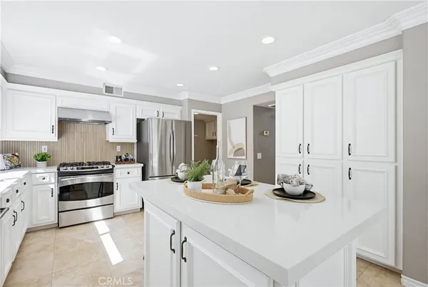 $1,499,900 | 15 Harveston, Mission Viejo, CA 92692