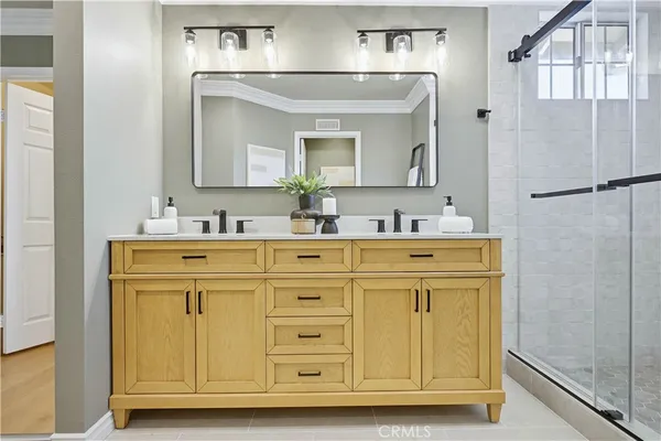 $1,499,900 | 15 Harveston, Mission Viejo, CA 92692