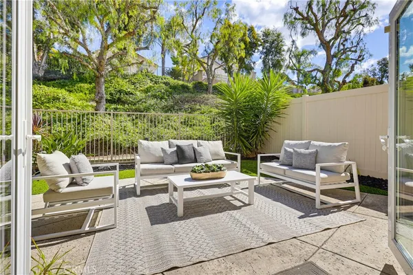 $1,499,900 | 15 Harveston, Mission Viejo, CA 92692