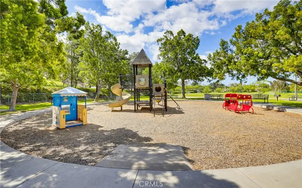 $1,499,900 | 15 Harveston, Mission Viejo, CA 92692