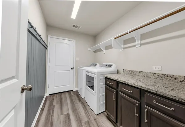 $2,000 | 2005 Theresa Drive, Bryan, TX 77807