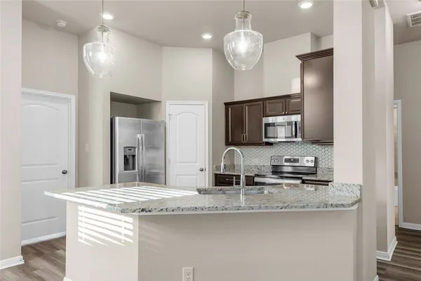 $2,000 | 2005 Theresa Drive, Bryan, TX 77807