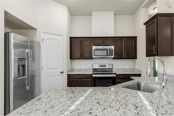 $2,000 | 2005 Theresa Drive, Bryan, TX 77807