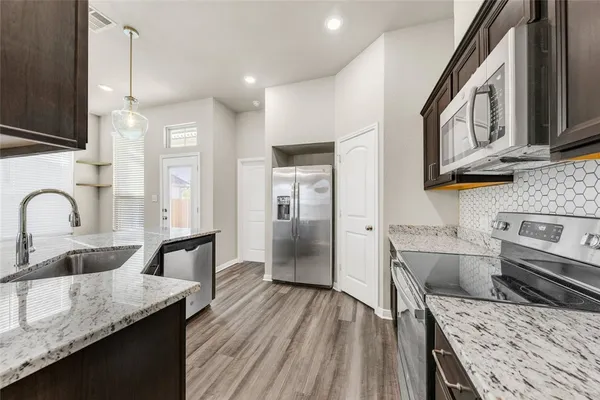 $2,000 | 2005 Theresa Drive, Bryan, TX 77807