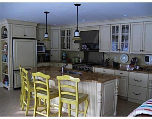 83 Organug Road York, ME 03909 - Photo 3 of 18 Kitchen.