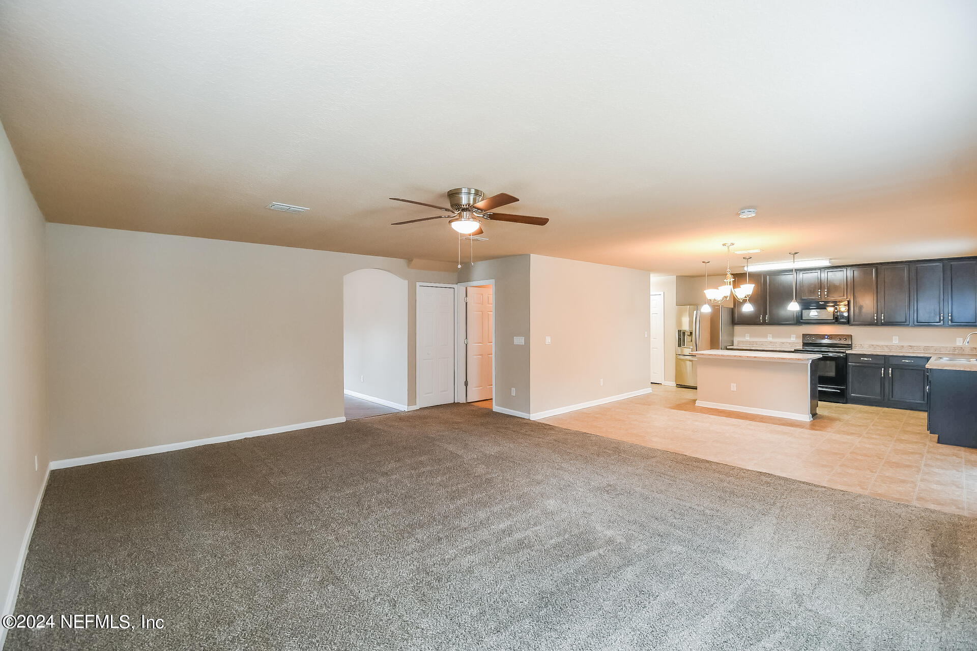 10201 Magnolia Ridge Road Jacksonville, FL 32210 - Photo 5 of 22 006-photo-living-room-13843791
