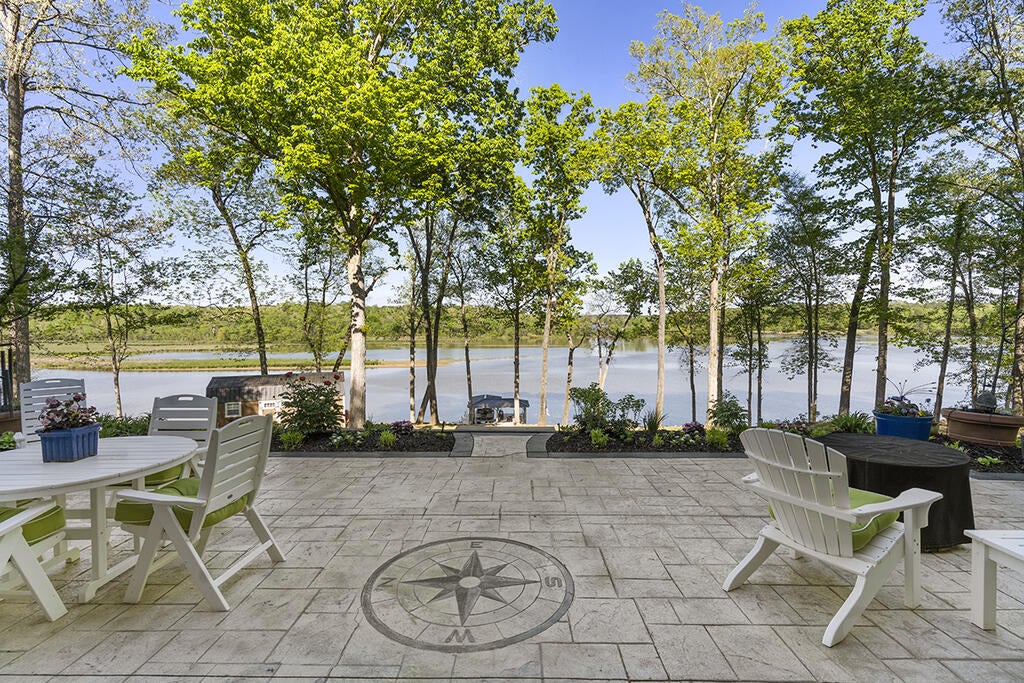 425 Terrapin Pointe Road Hodges, SC 29653 - Photo 8 of 19 Gallery Image 8