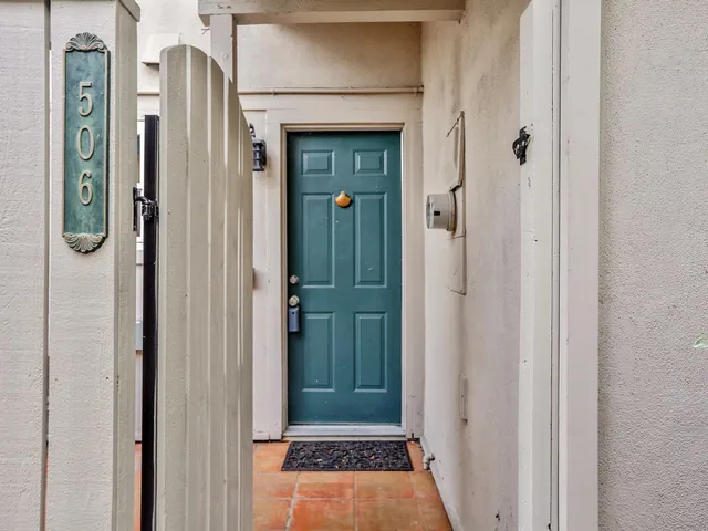 $309,999 | 506 Roundtree Court, Sacramento, CA 95831