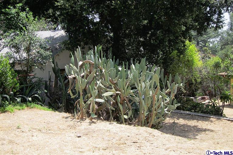 2091 Crescent Drive Altadena, CA 91001 - Photo 20 of 22 Additional Photo