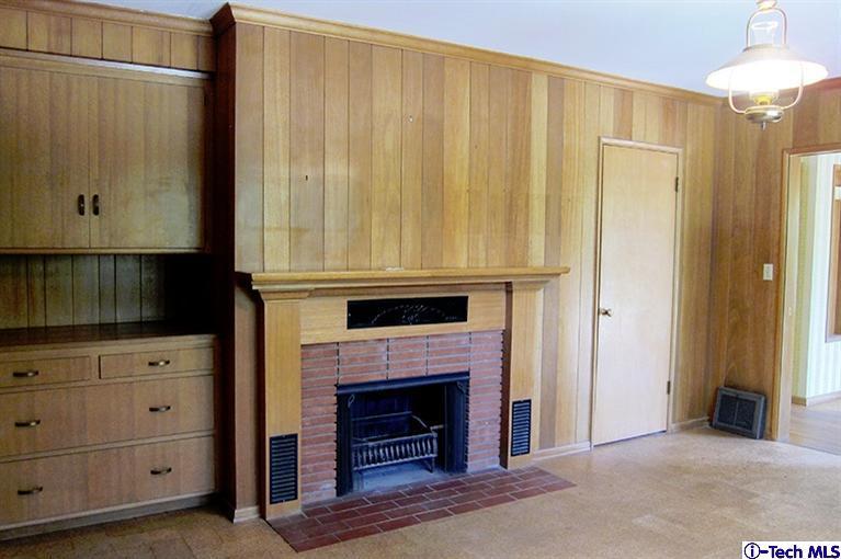 2091 Crescent Drive Altadena, CA 91001 - Photo 7 of 22 Additional Photo