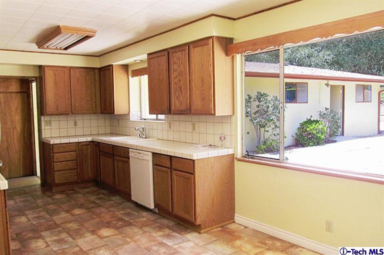 2091 Crescent Drive Altadena, CA 91001 - Photo 8 of 22 Additional Photo