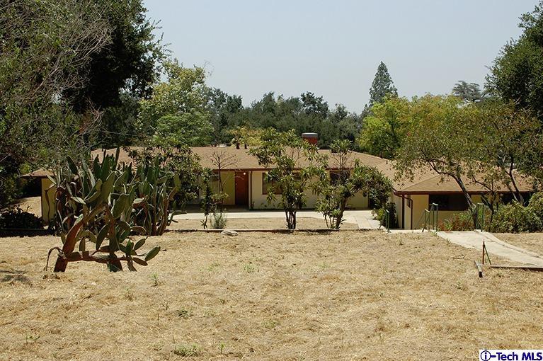 2091 Crescent Drive Altadena, CA 91001 - Photo 9 of 22 Additional Photo