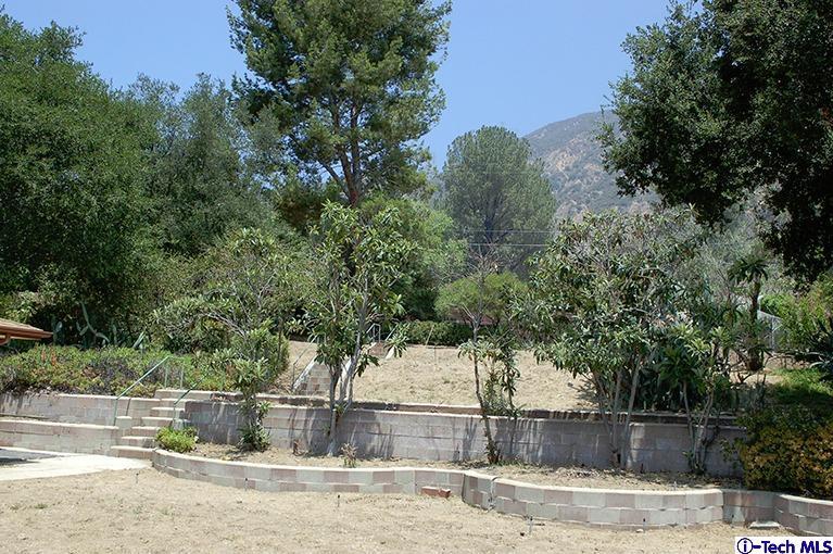 2091 Crescent Drive Altadena, CA 91001 - Photo 10 of 22 Additional Photo