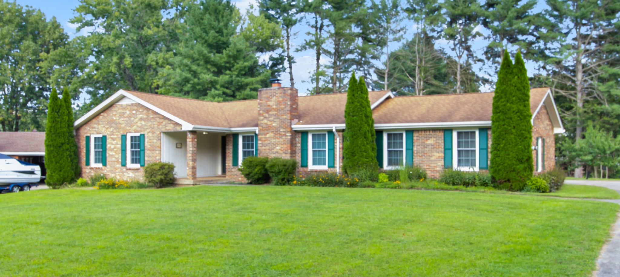307 Revere Road Clarksville, TN 37043 - Photo 1 of 38 a front view of a house with garden