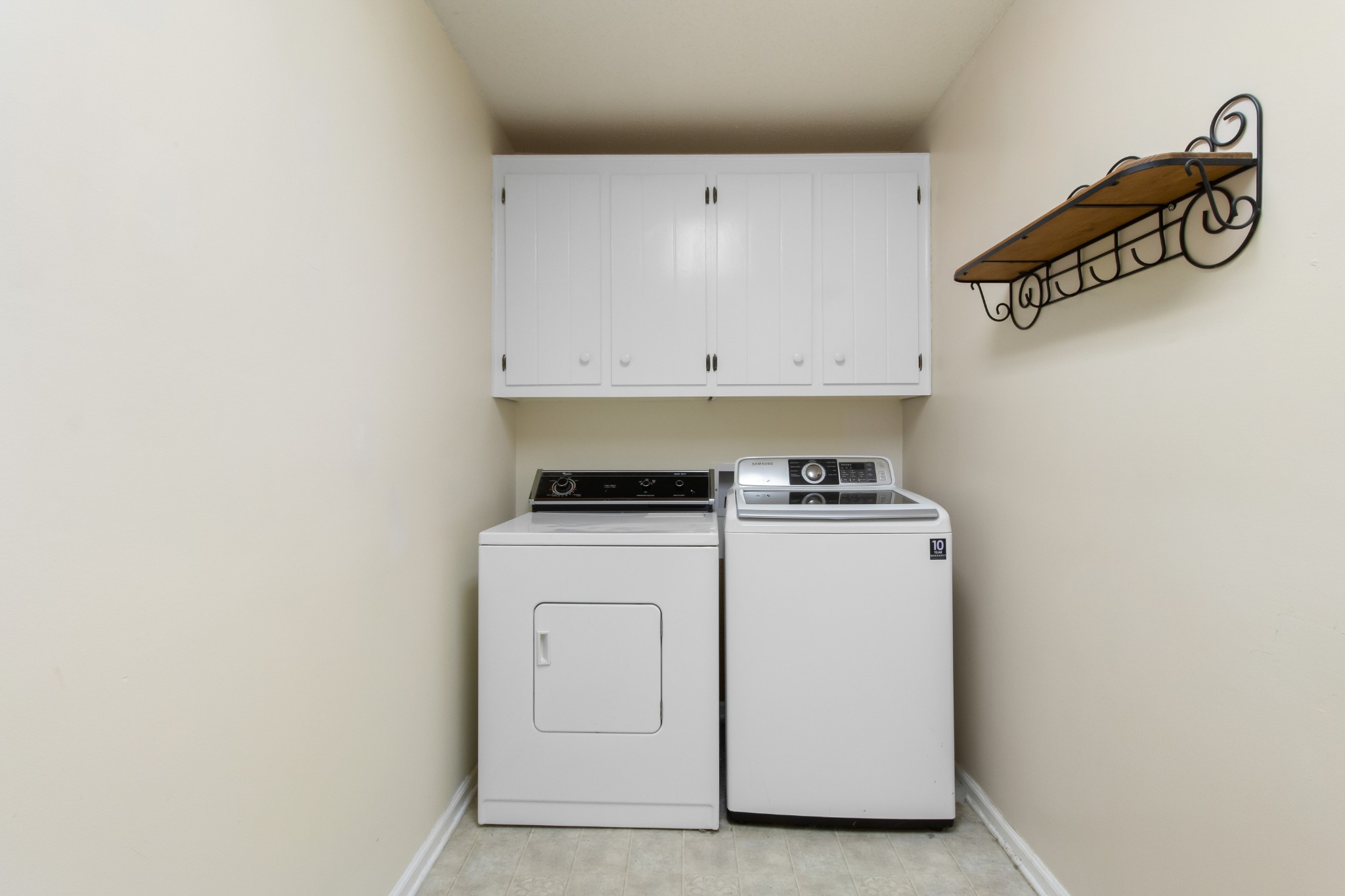 307 Revere Road Clarksville, TN 37043 - Photo 19 of 38 a utility room with dryer and washer